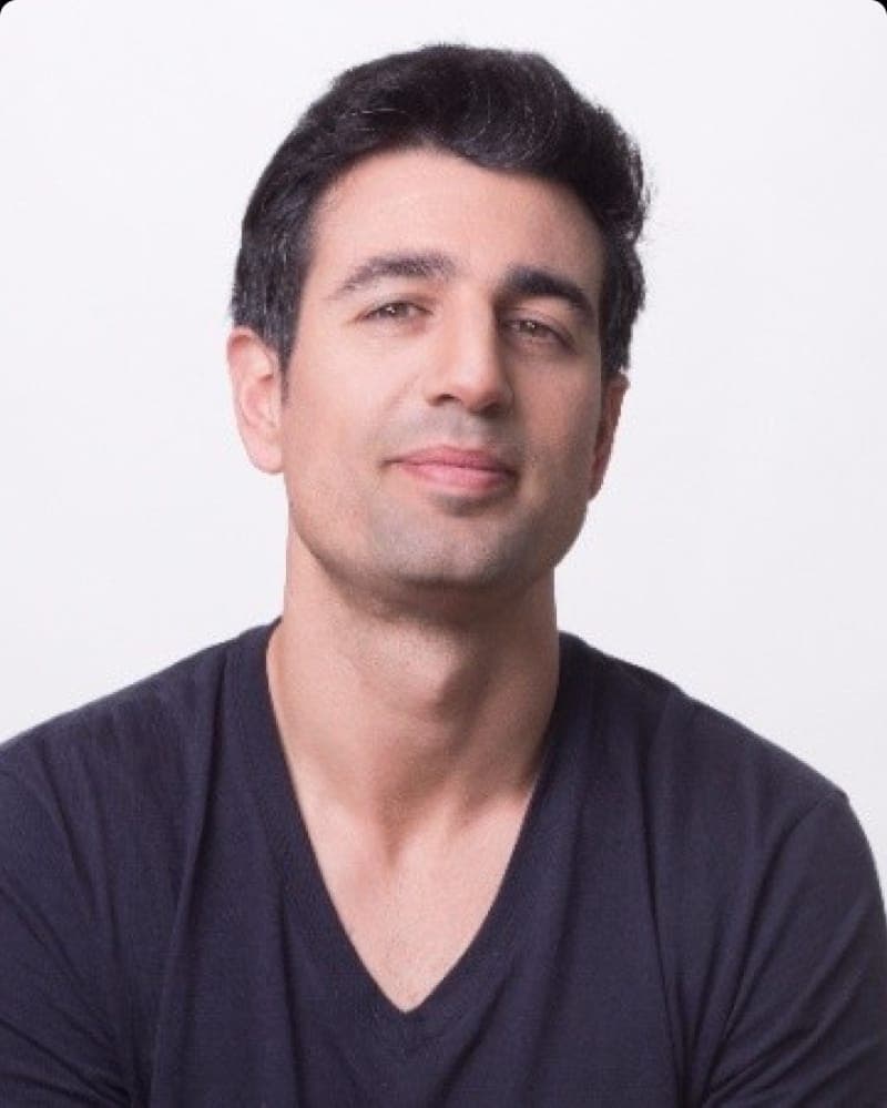 Gil Efrati
